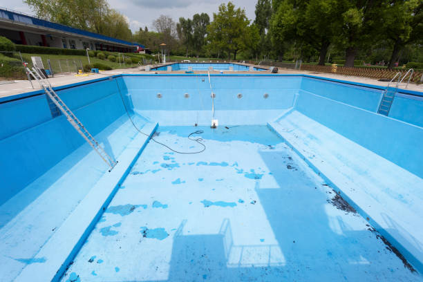 Best 24/7 water damage repair  in Cleveland, WI